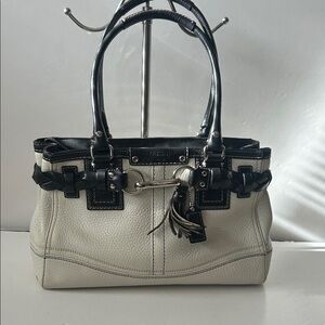 Coach Black and Ivory Pebbled Leather Shoulder Tote Bag Quiet Luxury Boho